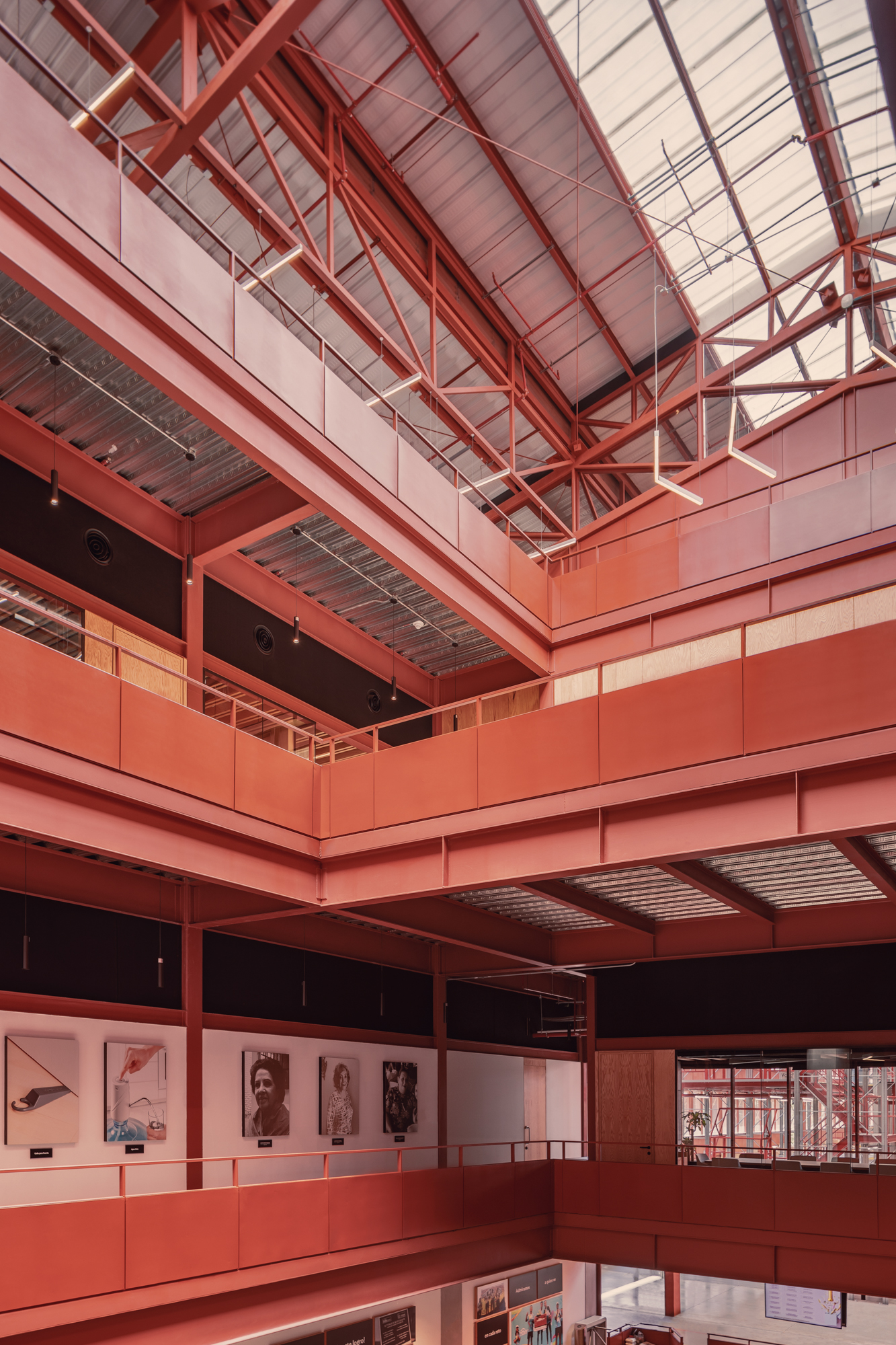 工业与花园的结合：CBG园区 / Estudio MMX+Luis Campos-8