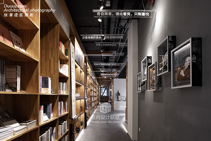 独尊建筑摄影：言几又，跨界阅读主题餐厅！-13