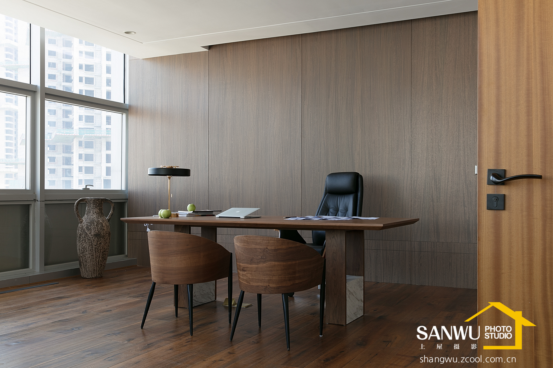 美颂上镜设计办公室 | 长沙北辰三角洲写字楼 400㎡现代创意空间-17