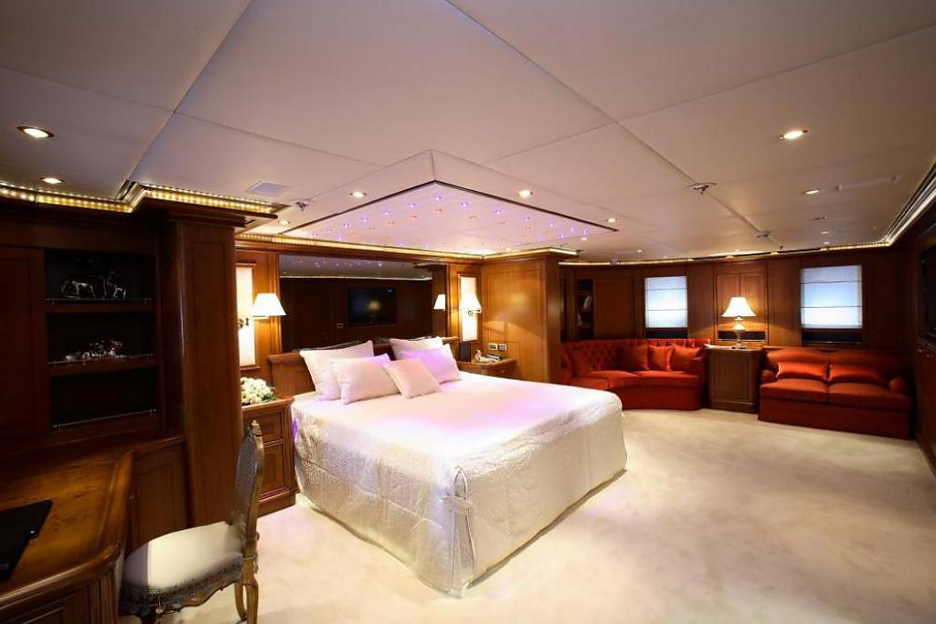 帆船游艇Montigne室内设计-12