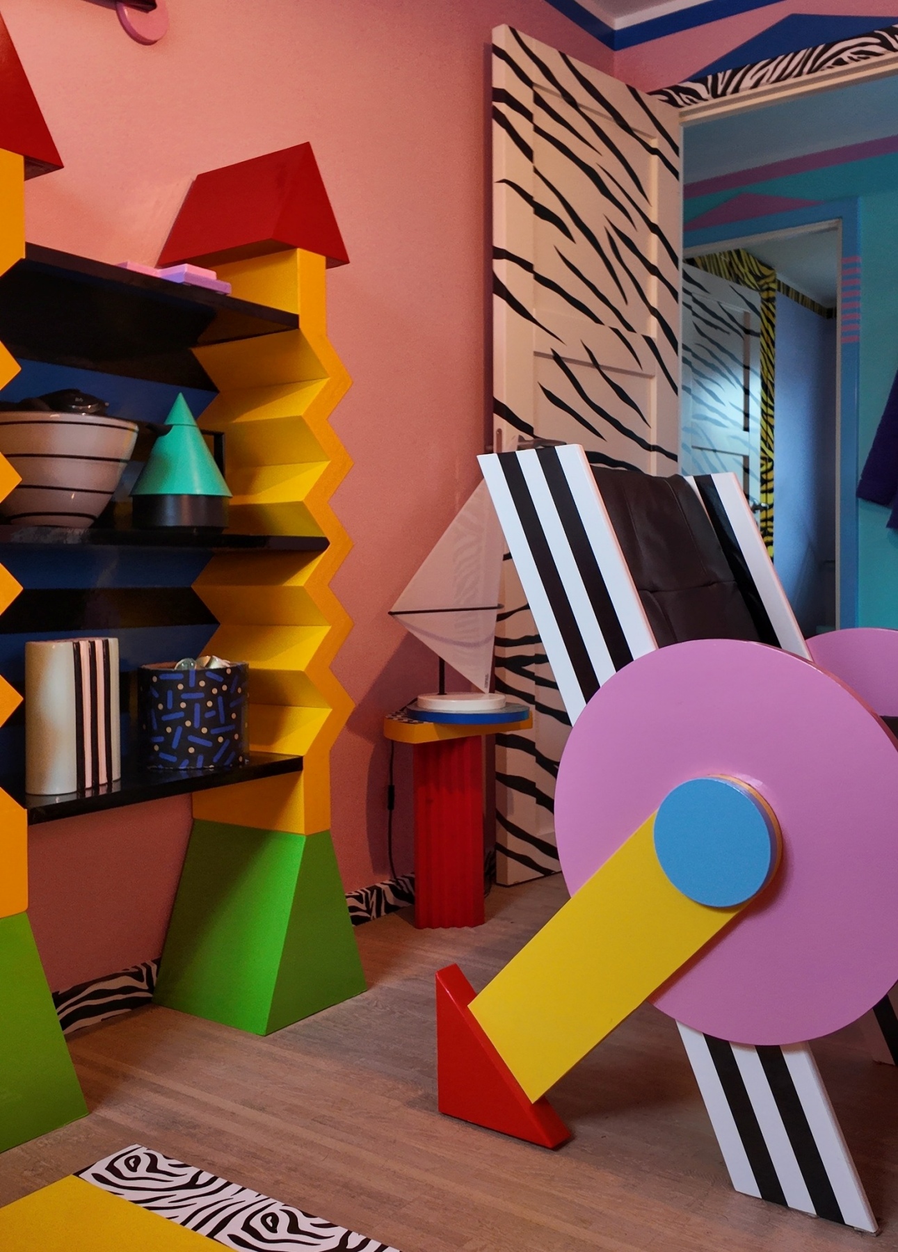 丹麦艺术家色彩公寓室内设计丨丹麦哥本哈根丨雅各布·米兹拉希（Jakob Mizrahi）-16