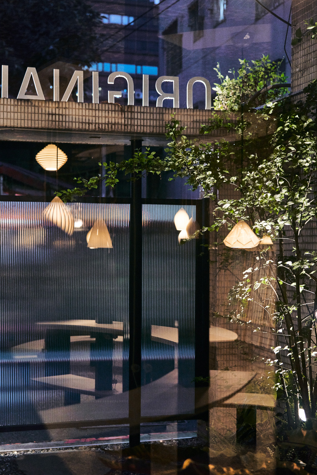 台北Original BTC灯具展厅设计丨中国台北丨合风苍飞设计+张育睿建筑师事务所-2