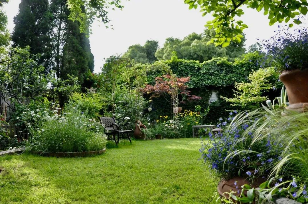 莫奈花园的室内设计灵感 | 自然与艺术的和谐交融-54