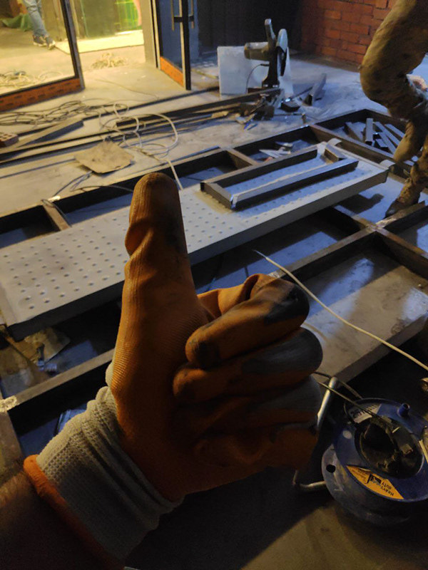 Zuqaq13 服装店室内设计与施工丨URBANO 团队-35