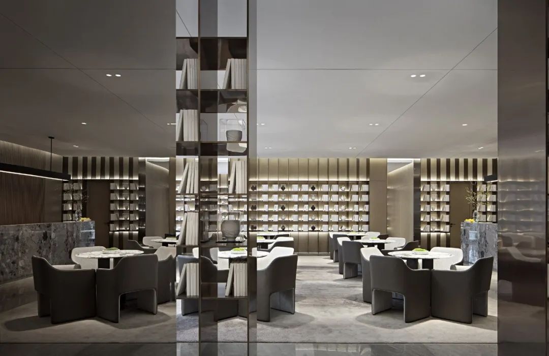 绿城济南诚园生活美学馆 | 现代简约与镜面艺术的完美融合-21