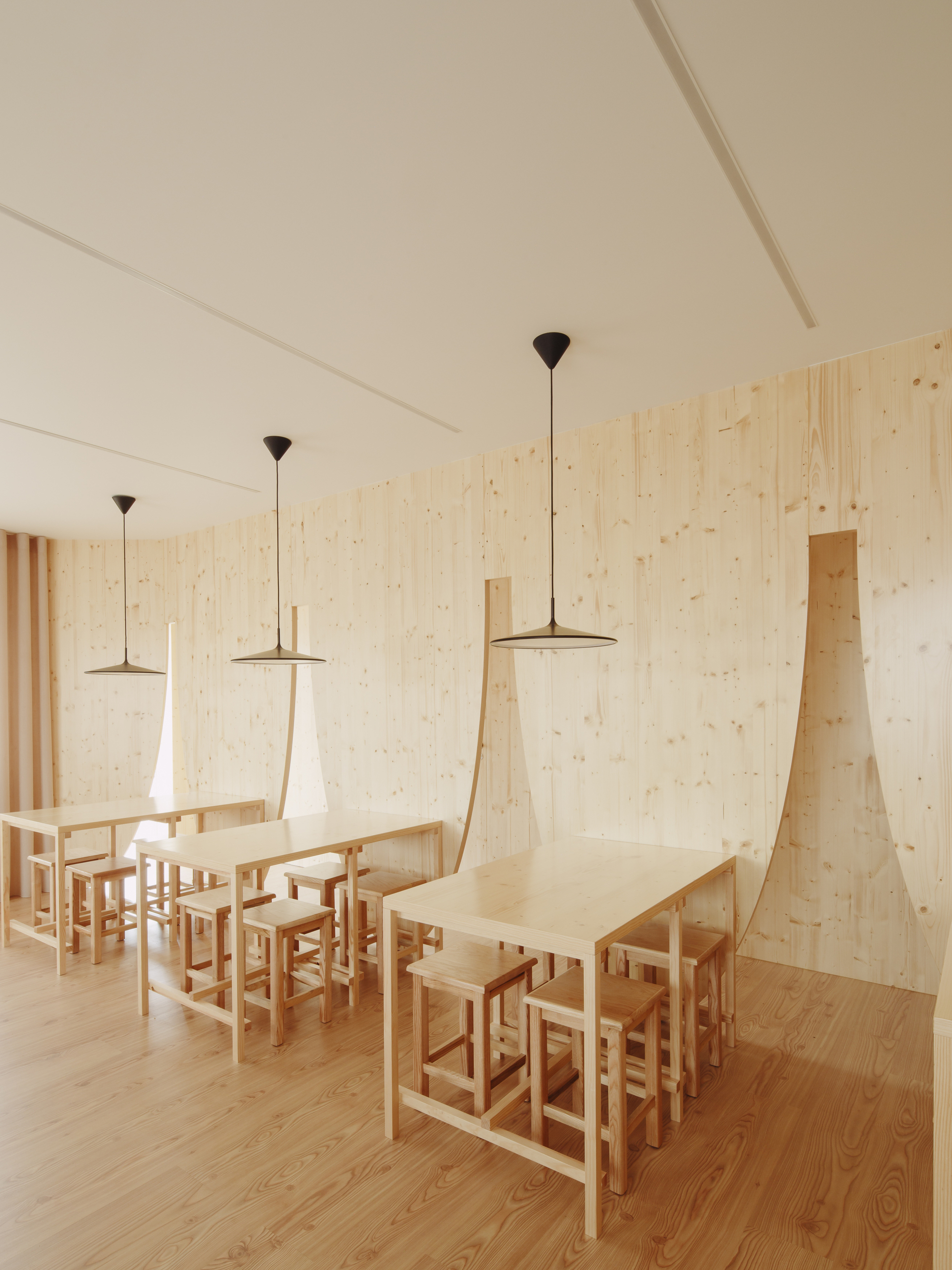 Tarouca Gastro Bar 餐厅丨葡萄牙丨Bruno Dias Arquitectura-12