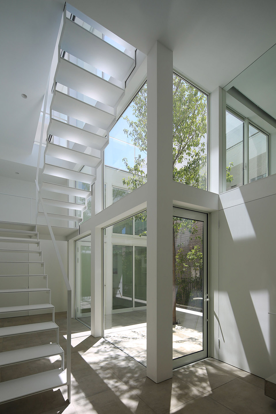 日本漂浮庭院住宅丨日本东京丨Takuro Yamamoto Architects-6