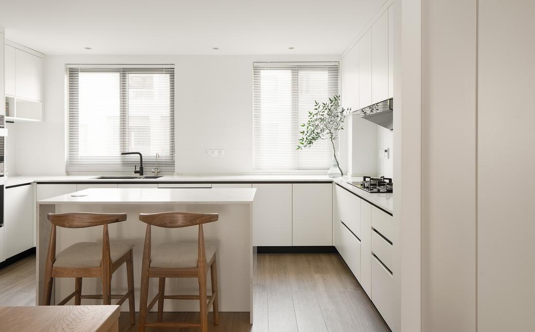 刘姥姥的家 · 极简压力真空地带的温馨设计-34