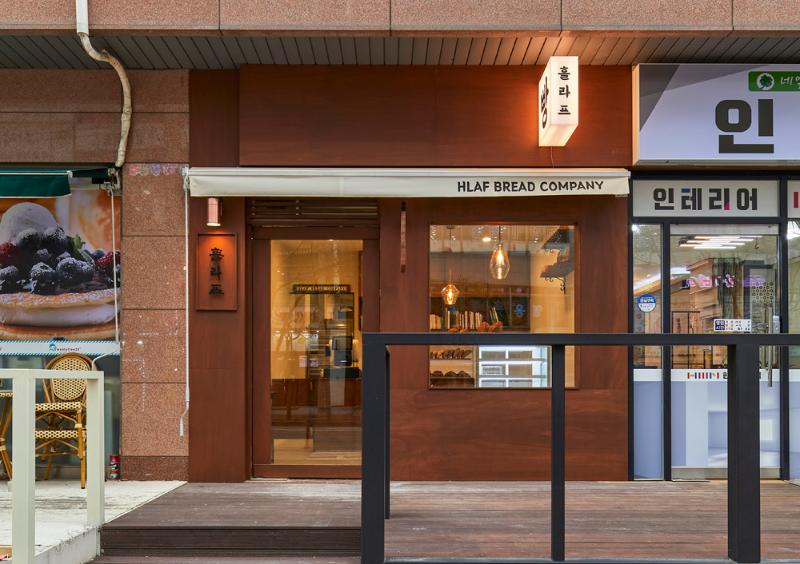 韩式清新 12 平米烘焙店设计-2