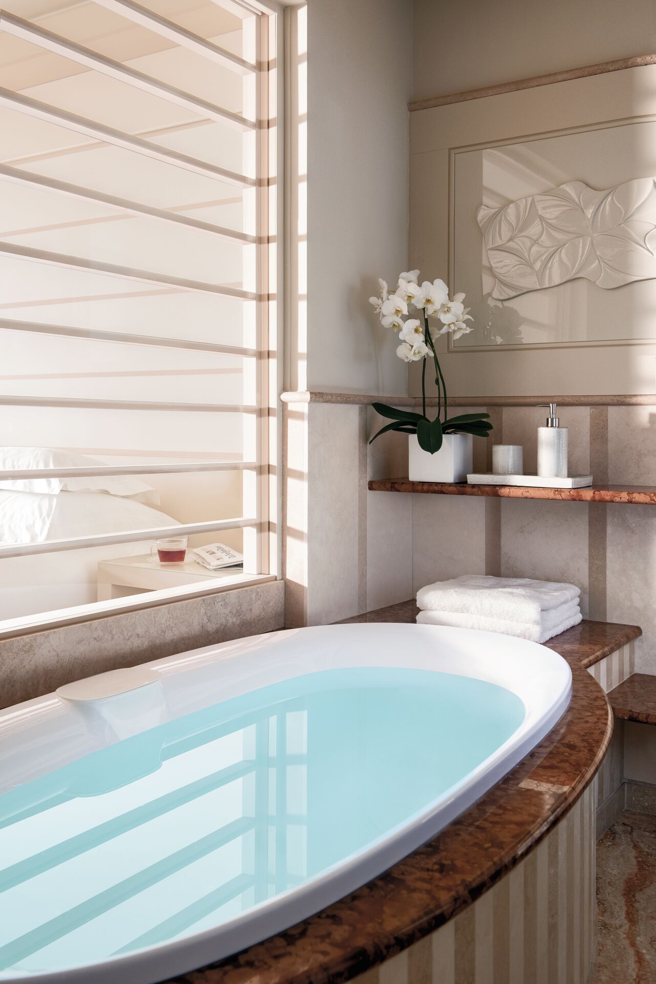 加尔达湖乐飞度假村及水疗中心丨意大利丨Studio Alberto Apostoli-10