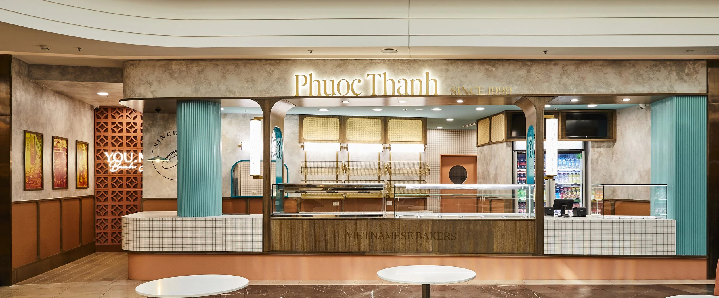 富寿，查德斯通

注：Phuoc Thanh可能是越南人名或地名，音译为富寿；Chadstone一般是澳大利亚墨尔本的一个地名，音译为查德斯通 丨BrandWorks,T  A Square Architects等-33