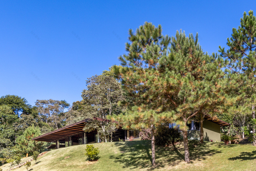 Videiras山谷中的住宅,巴西 / Rodrigo Simão Arquitetura-81