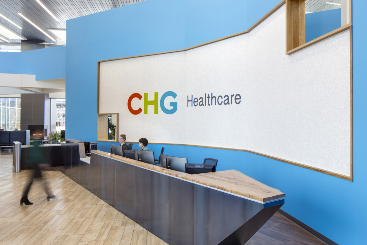 以人为本，寓工作于生活——CHG Healthcare Services 总部室内设计-10