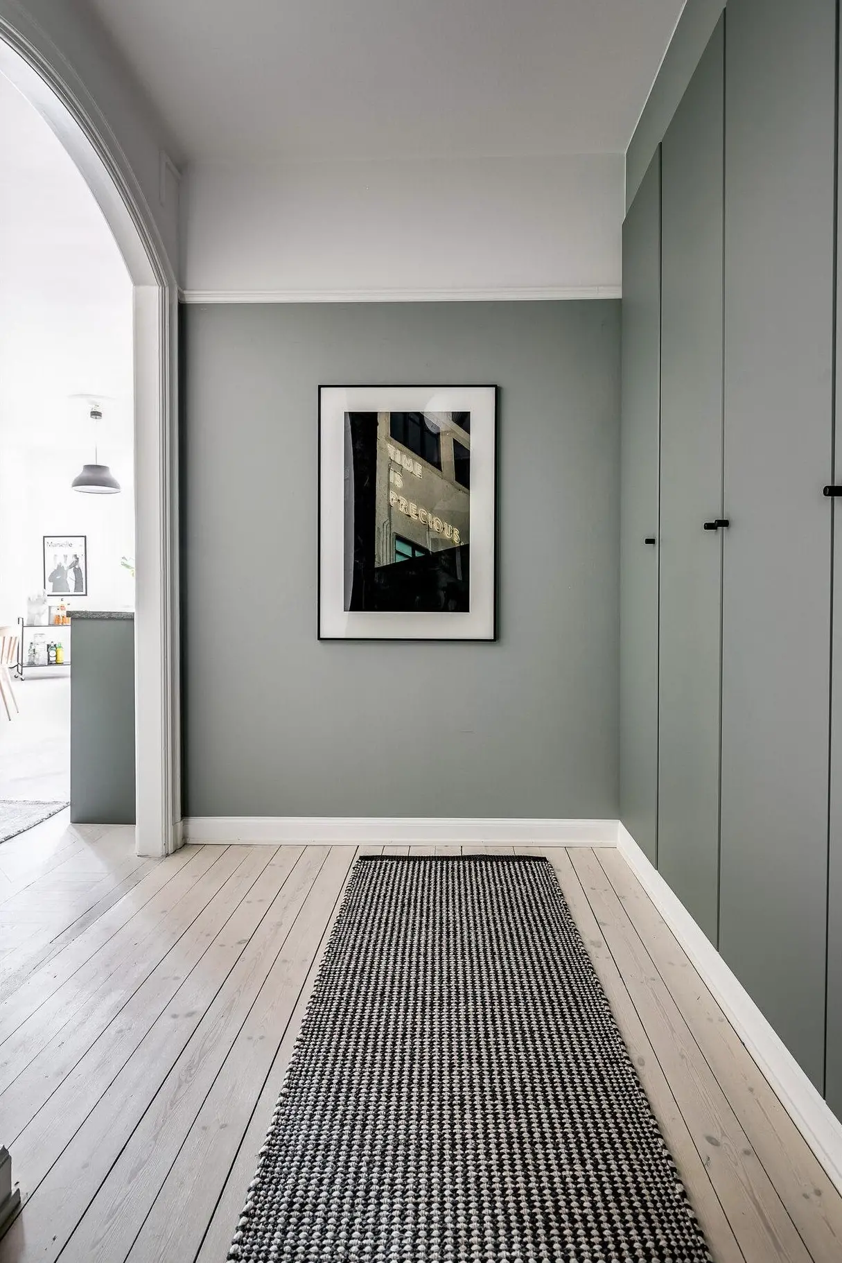 瑞典 71m2 公寓 | 绿色与玻璃的完美融合-19