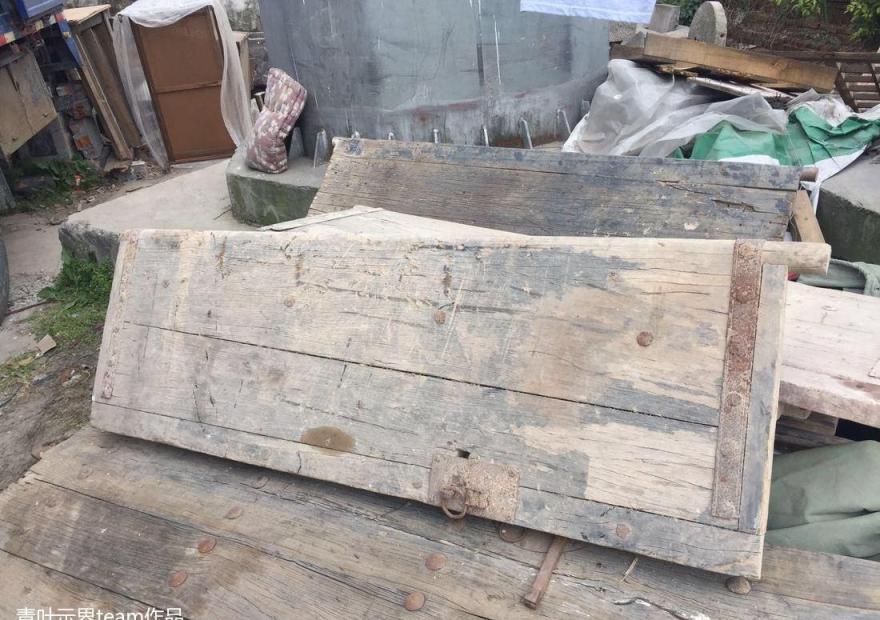 10 公分实木厚板床头柜,85 平米小户型大改造-17