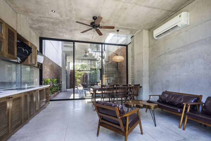 越南海滨四层混凝土住宅-5