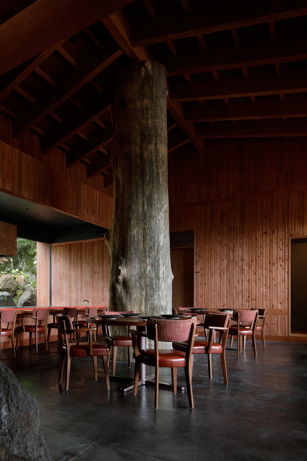 日本 Gora Brewery Grill 餐厅设计丨日本神奈川丨Hiroshi Nakamura&NAP-10