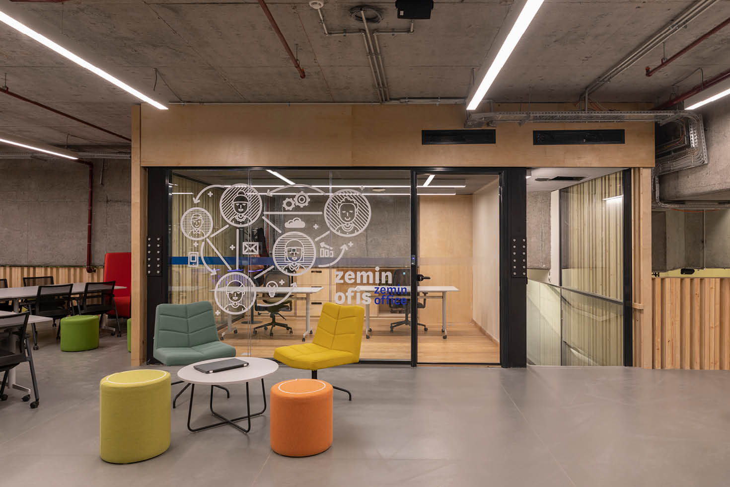 伊斯坦布尔地铁 cave 变身未来科技实验室-29