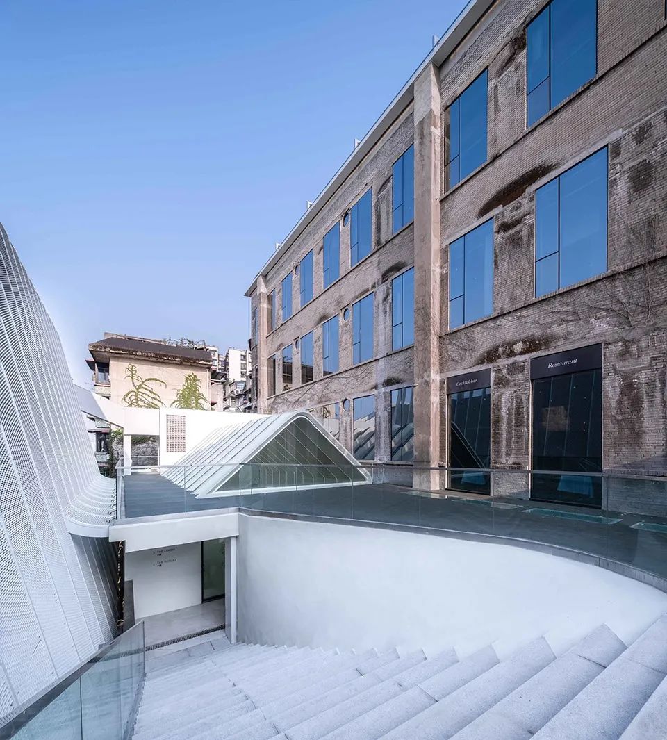 8个经典老建筑改造:老厂房、祖宅、乡村小学、空心村...
-91