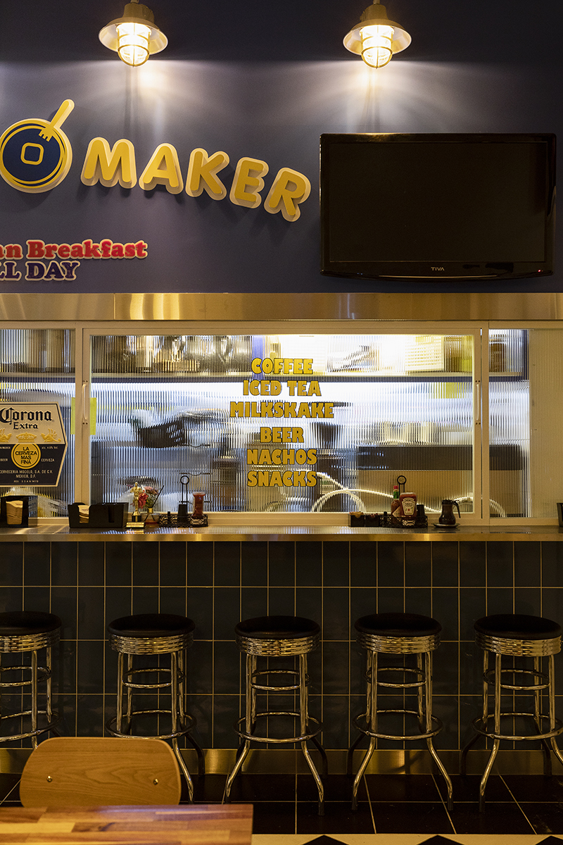 美式复古风 20 平米小咖啡馆设计-15