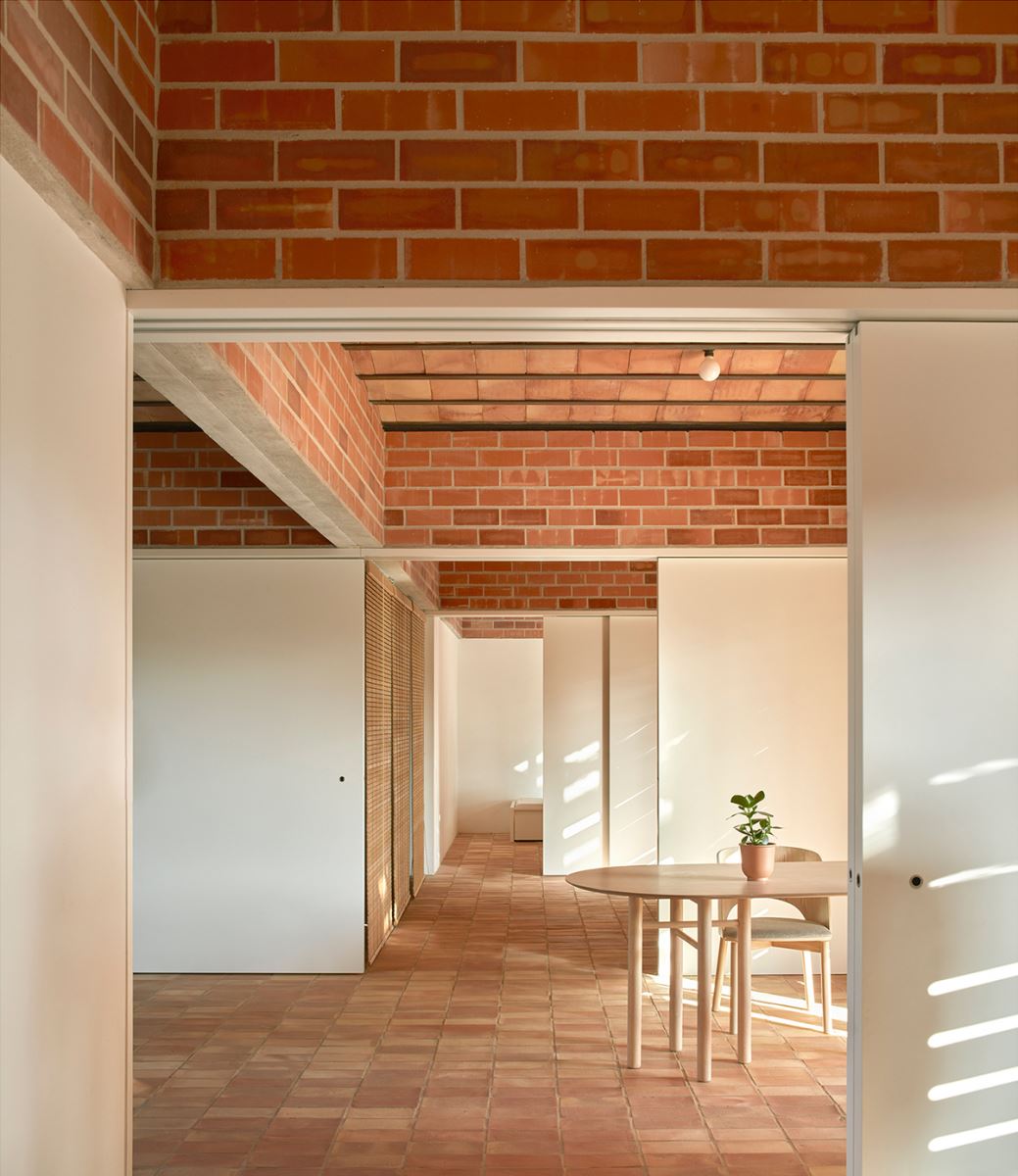 极简与高效 | Valencia 市郊的节能家居-5