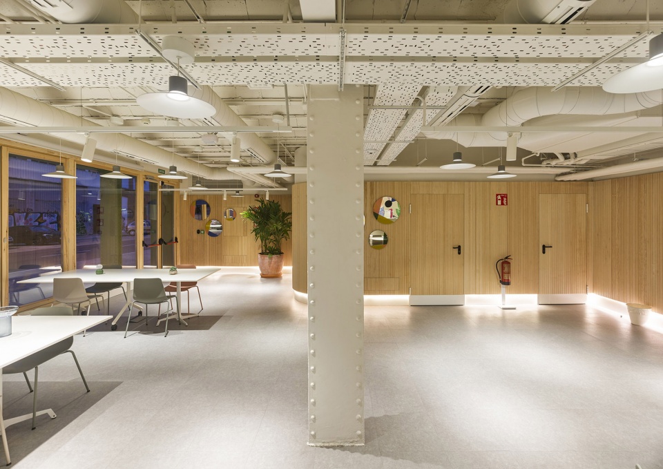 LOOM Ferreteria 办公楼丨西班牙巴塞罗那-13