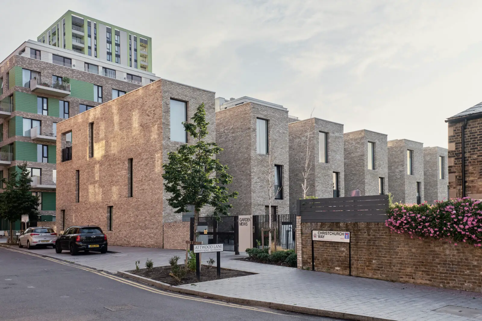 伦敦泰晤士河畔的现代维多利亚式联排别墅-22