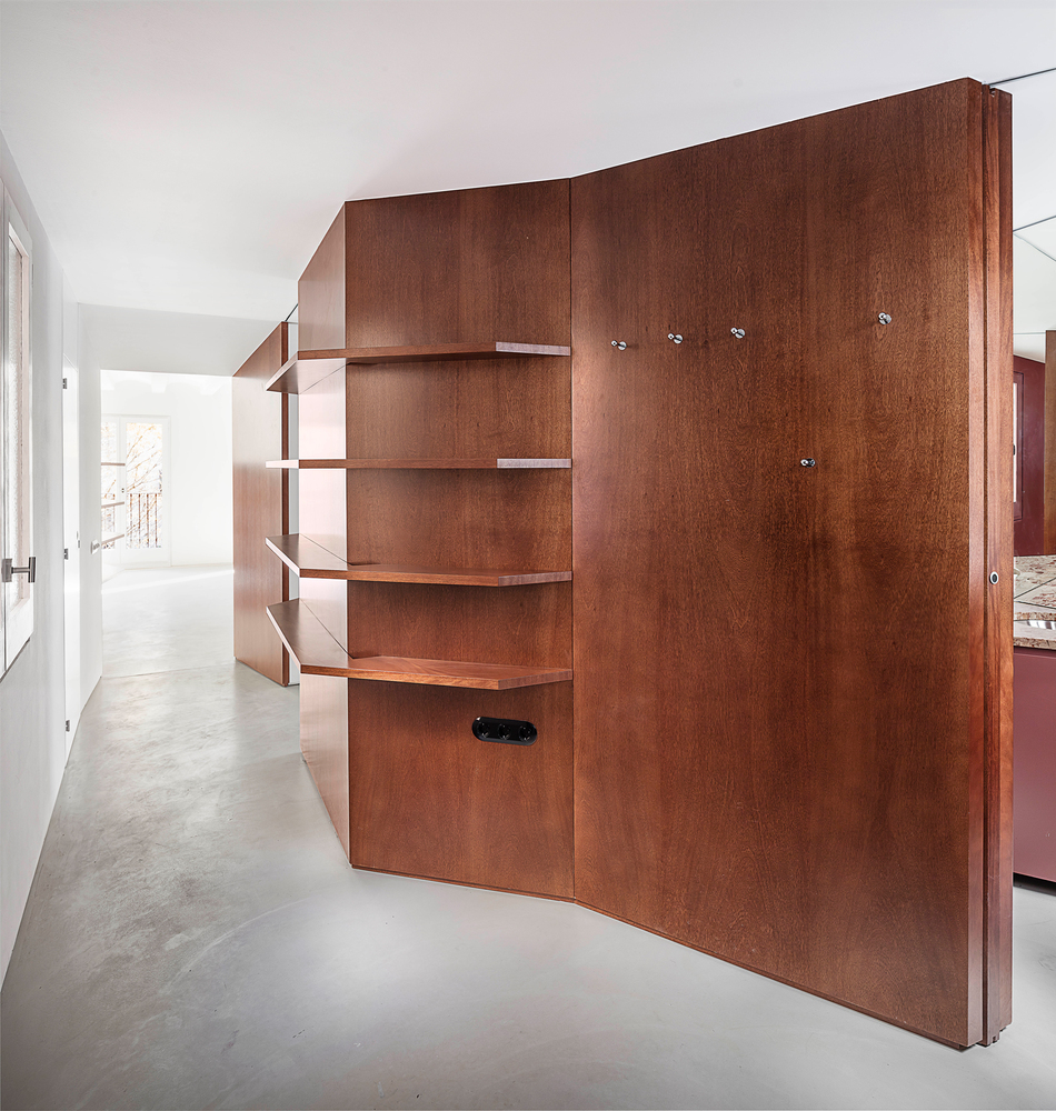 巴塞罗那“Loft not Loft”翻新 | 曲线家具打造灵动空间-18