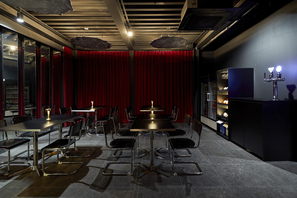 现代与复古的完美结合——22 坪时尚小酒馆设计案例-10