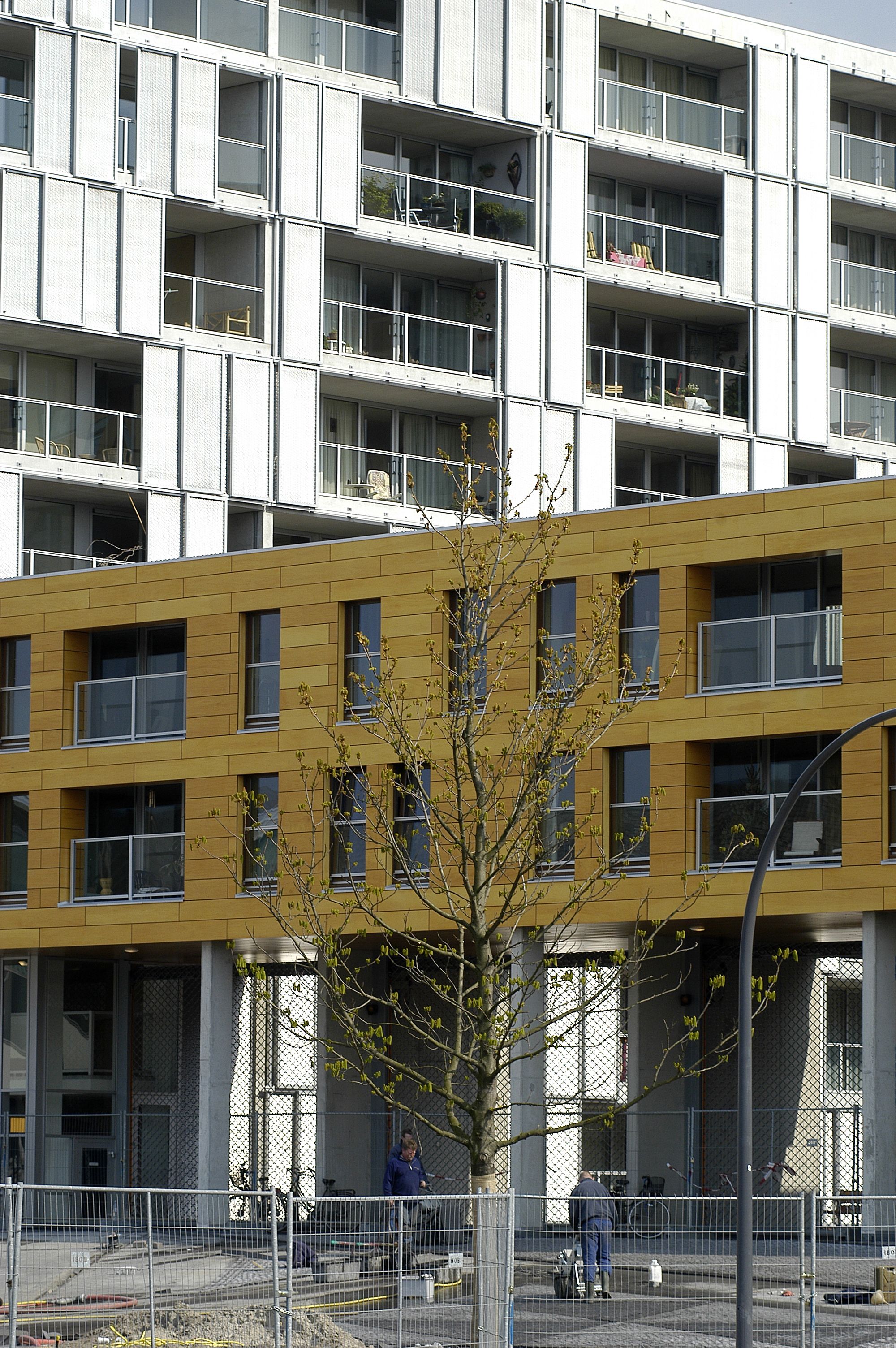 荷兰 Breda Carré建筑 | 紧凑住宅设计典范-1