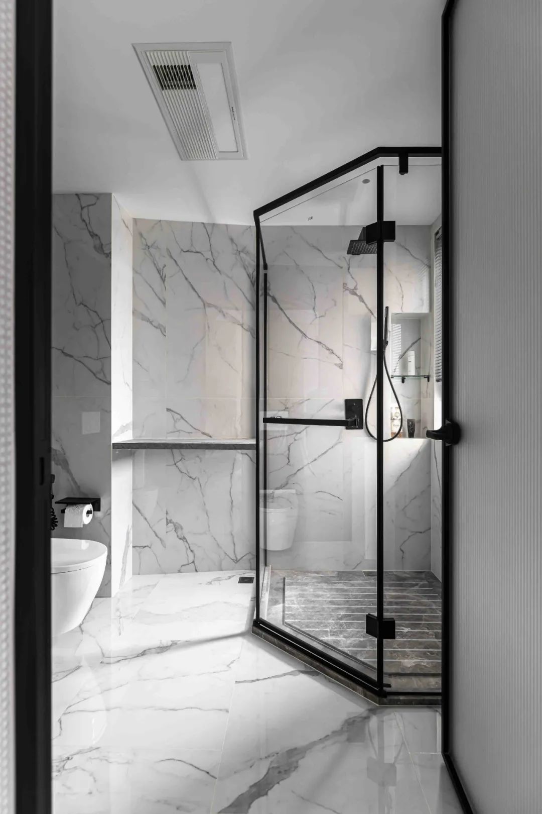 大理石+原木，80后业主的现代风四居室 | 花漾美作-85