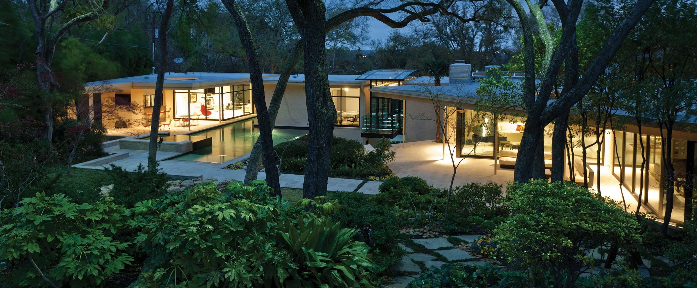 美式私人住宅的绿色环绕设计-8