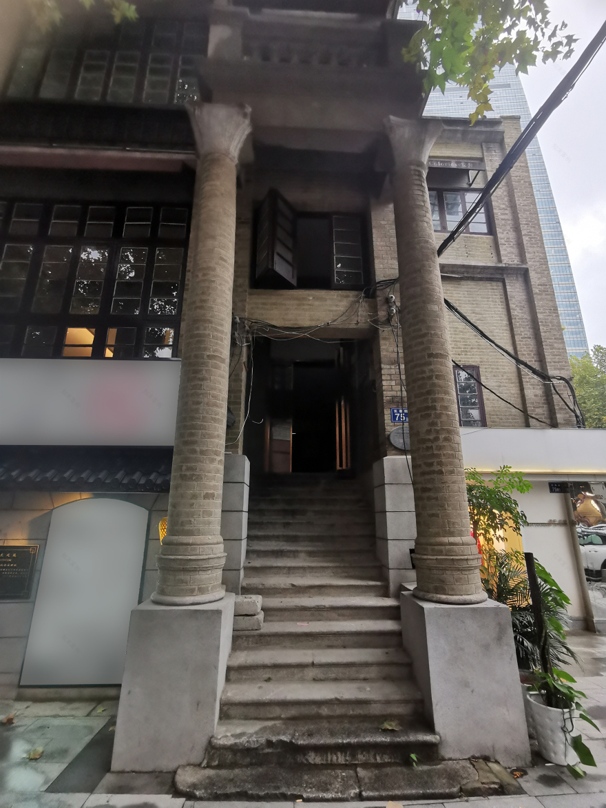 MOMNI 魅里皮肤诊所丨中国武汉-8