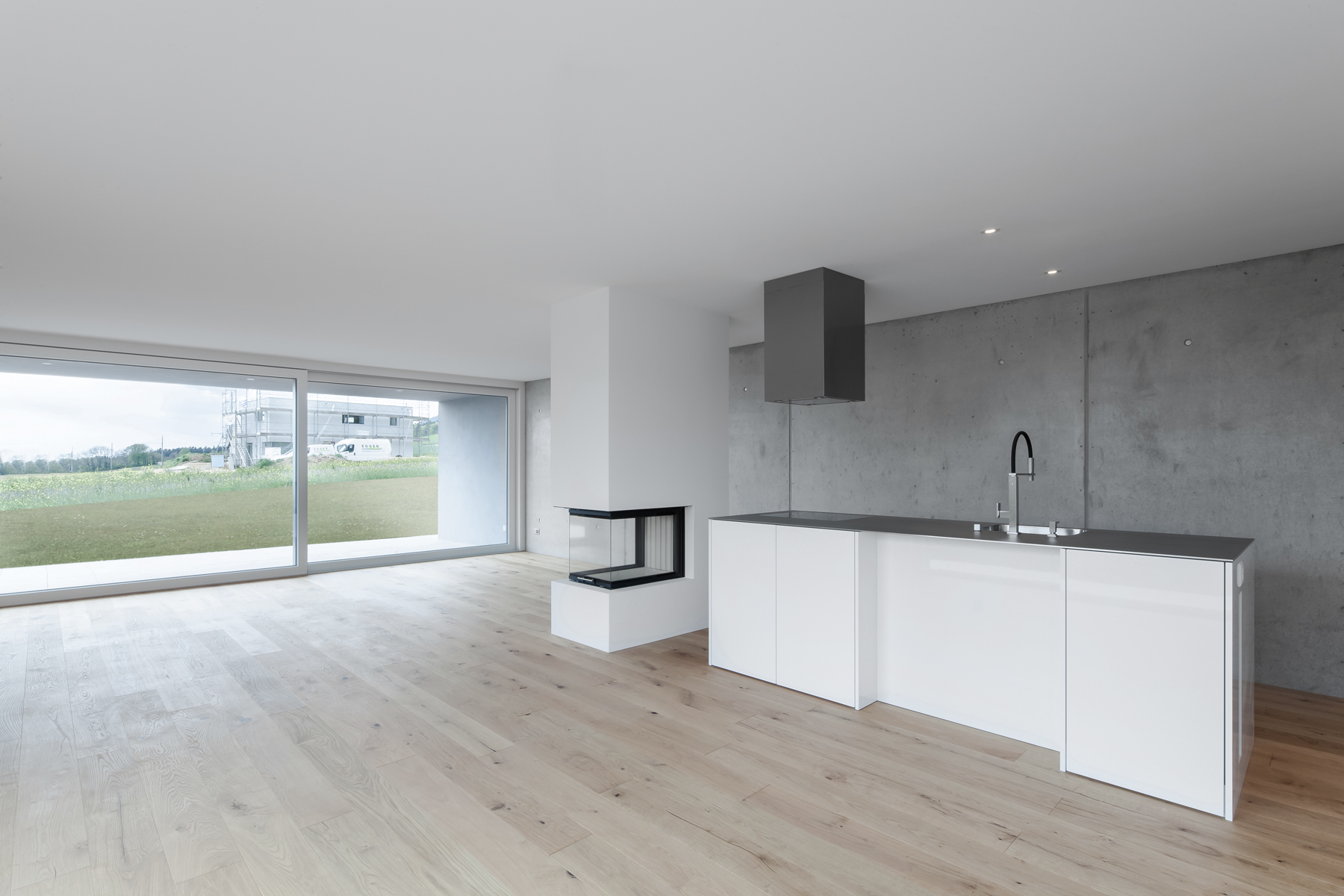 瑞士农村四口之家住宅，灵活居住空间与自然美景相融合-14