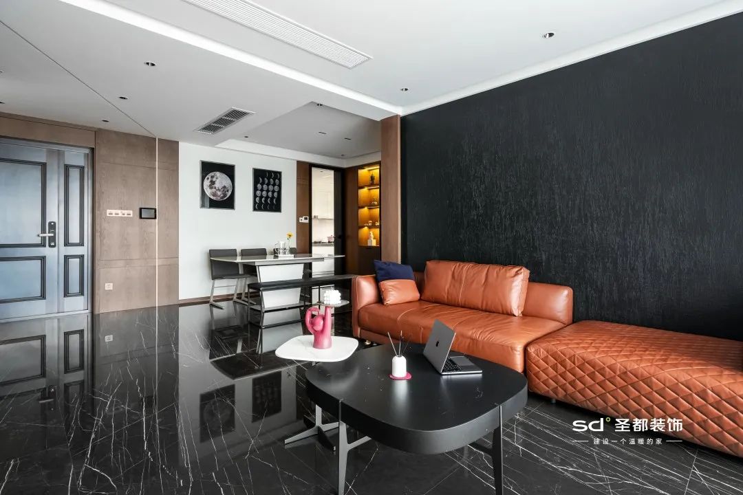 现代简约风家居,主卧占⅓太享受,神仙衣帽间心动 100%!-0