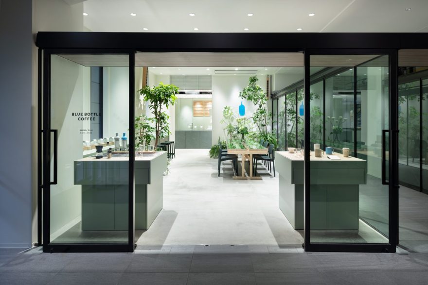 Blue Bottle Coffee Kyoto Kiyamachi Cafe | Schemata Architects / Jo Nagasaka-10