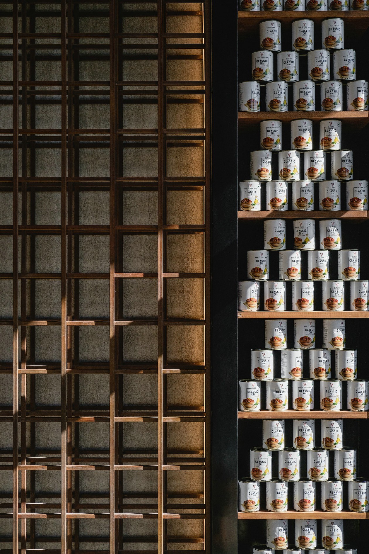 工业风高级质感餐厅设计-11