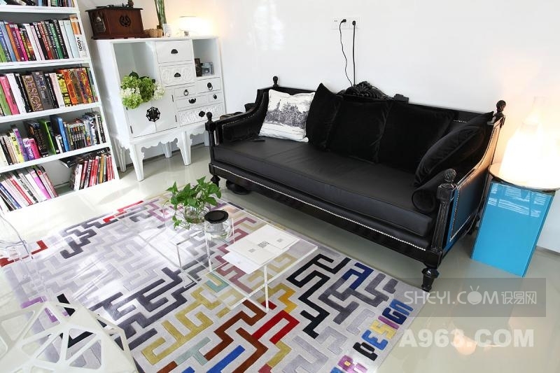 辛军打造现代简约办公空间-12