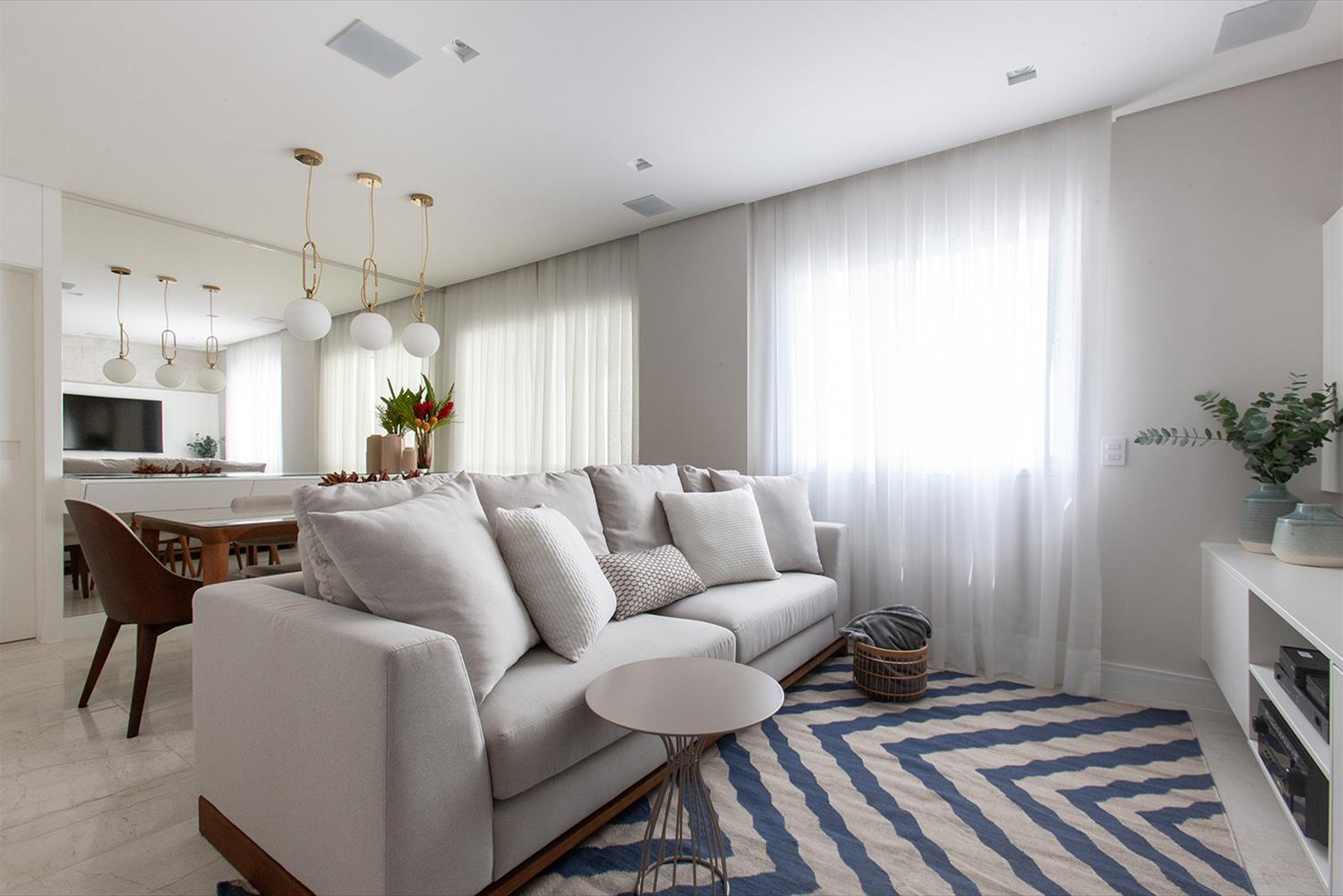 巴西 Arpoador 花园公寓,明亮木质打造女性居住空间-4