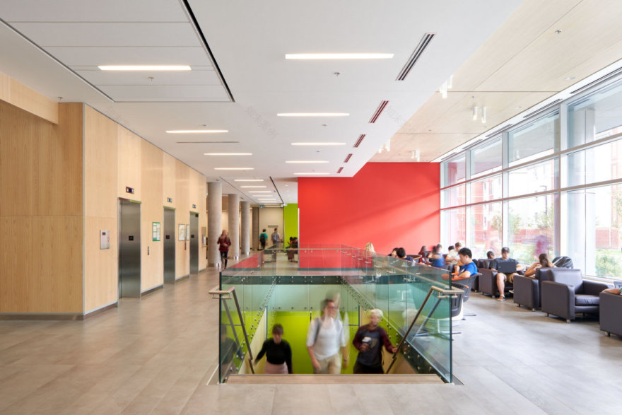 加拿大渥太华大学学习交汇点·灵活现代的教育空间-10