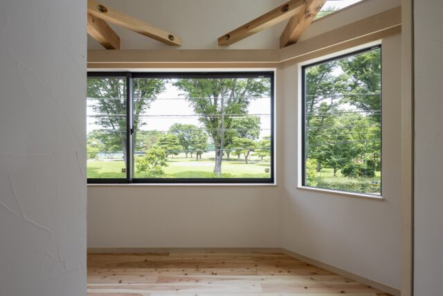 公園の緑を取り込んだ家（公园的绿融入其中的家）丨日本京都丨菅家建築計画工房（菅家幹,村上和子夫妻）-29