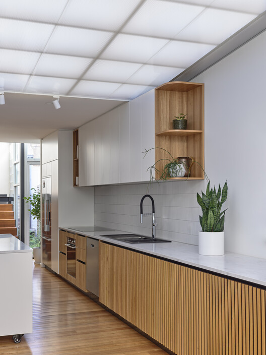 墨尔本排屋改造丨澳大利亚墨尔本丨Krisna Cheung Architects-10