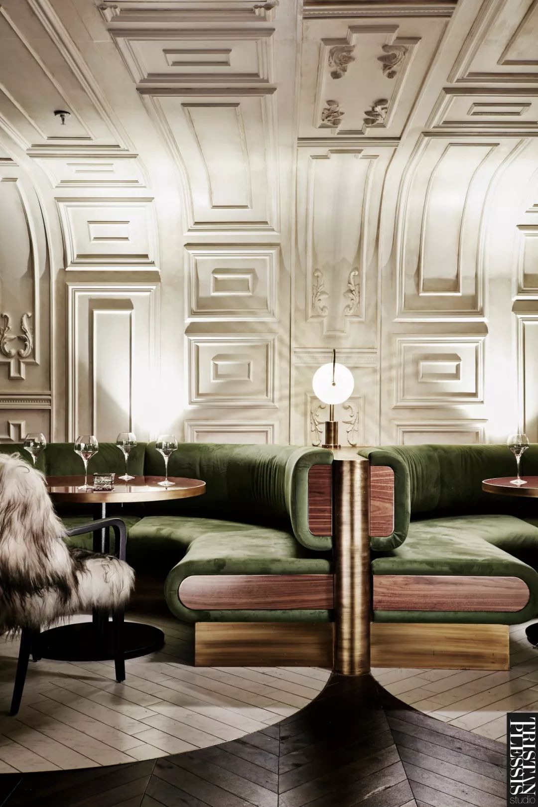 新作·炫酷国际餐厅 低调奢华-9