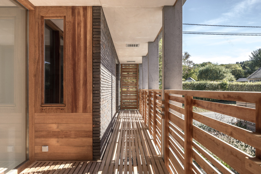 比利时L型乡间别墅-13