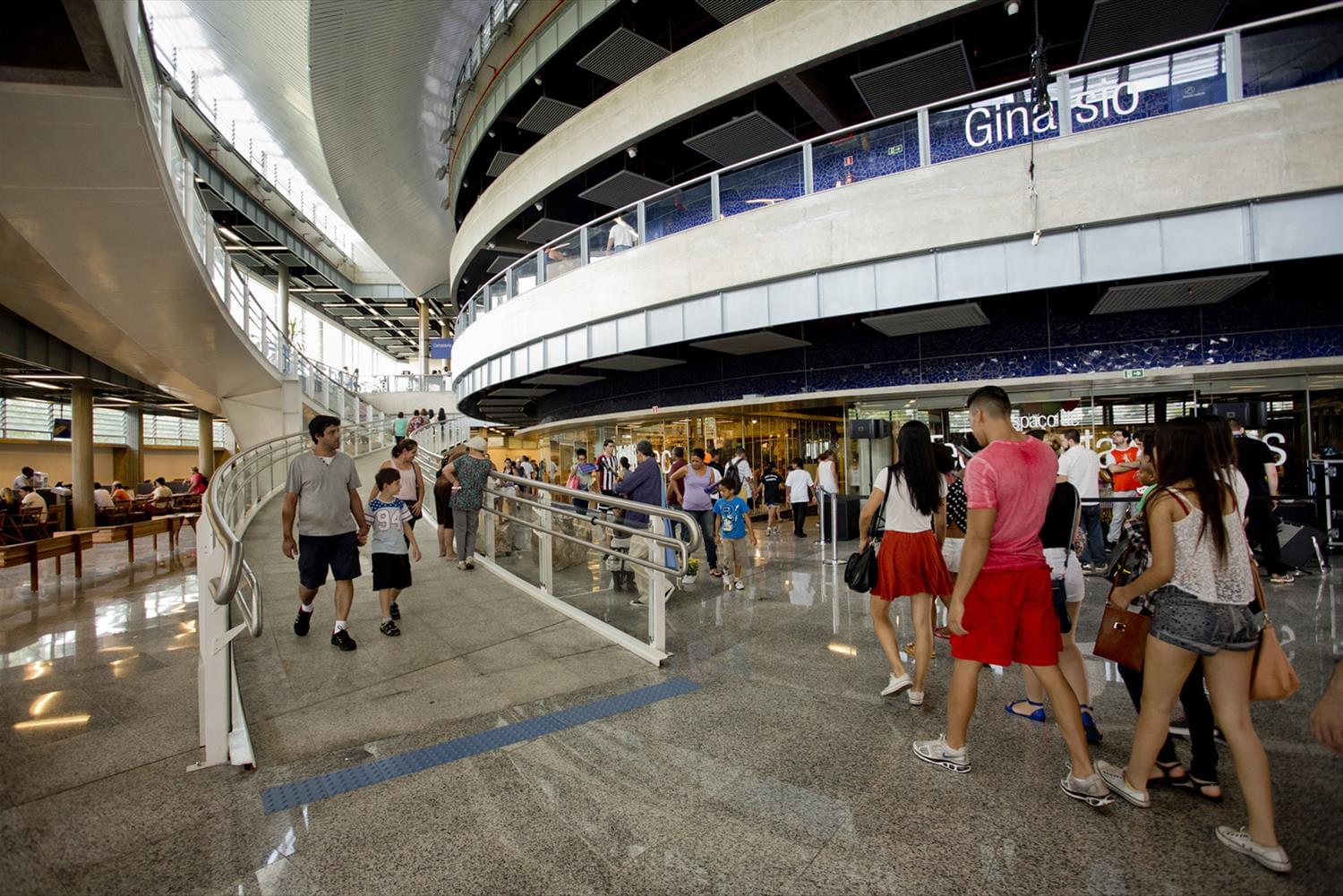 巴西 Sesc Jundiaí运动中心 | 绿色环保与现代设计的完美结合-10