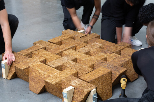 Sugarcrete™可持续建筑材料研发项目丨东伦敦大学,Grimshaw Architects-54