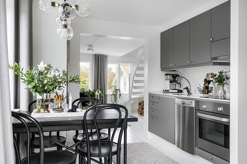 斯德哥尔摩郊区小型复式公寓设计-3