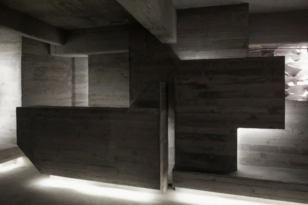 墨西哥建筑事务所 | 颠覆完美,创造想象力的空间-57