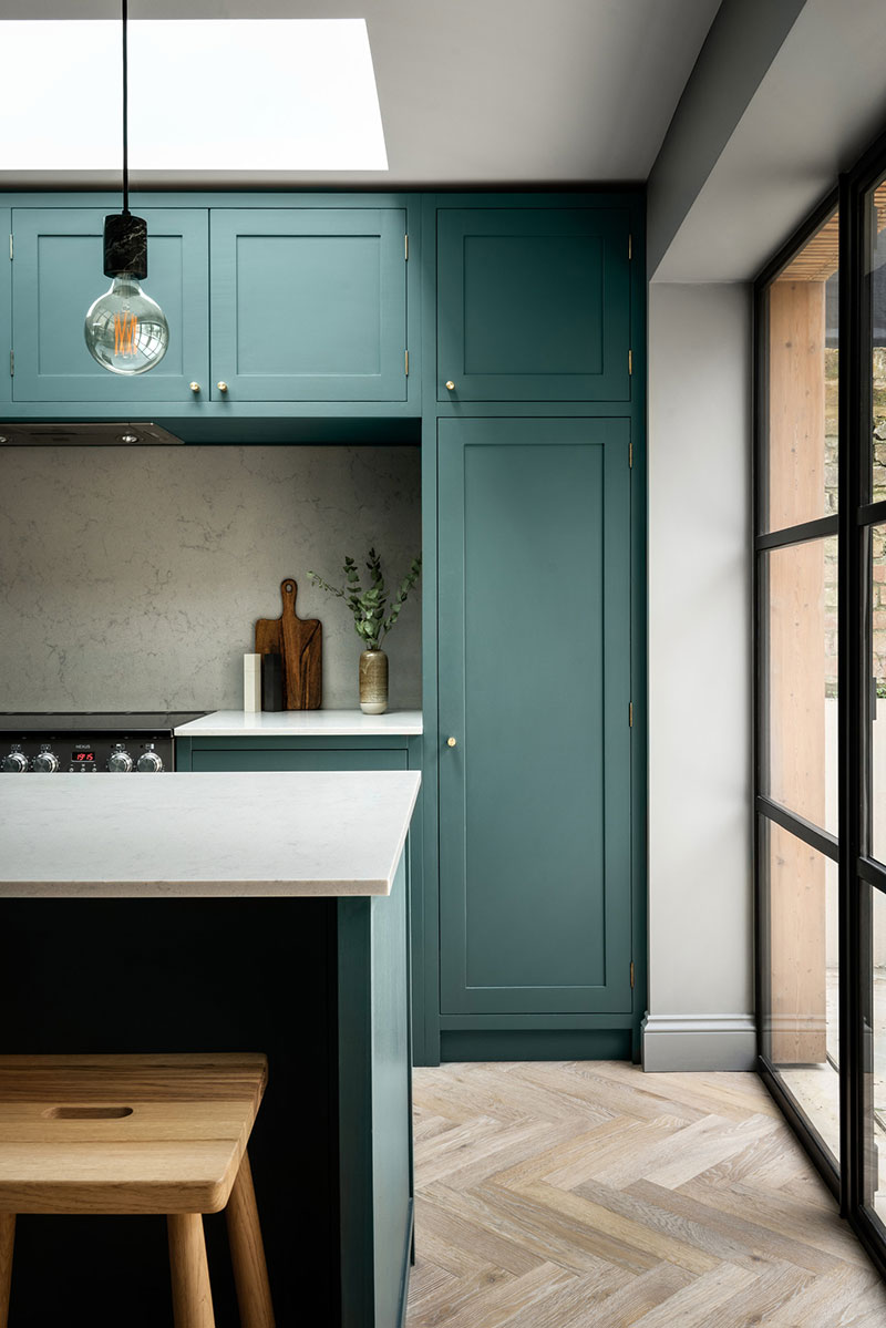 伦敦经典英式住宅，深色调打造别样风情-6