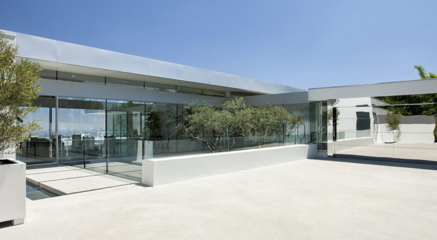 加州卡拉山脊豪华住宅，现代设计融入自然景观-5